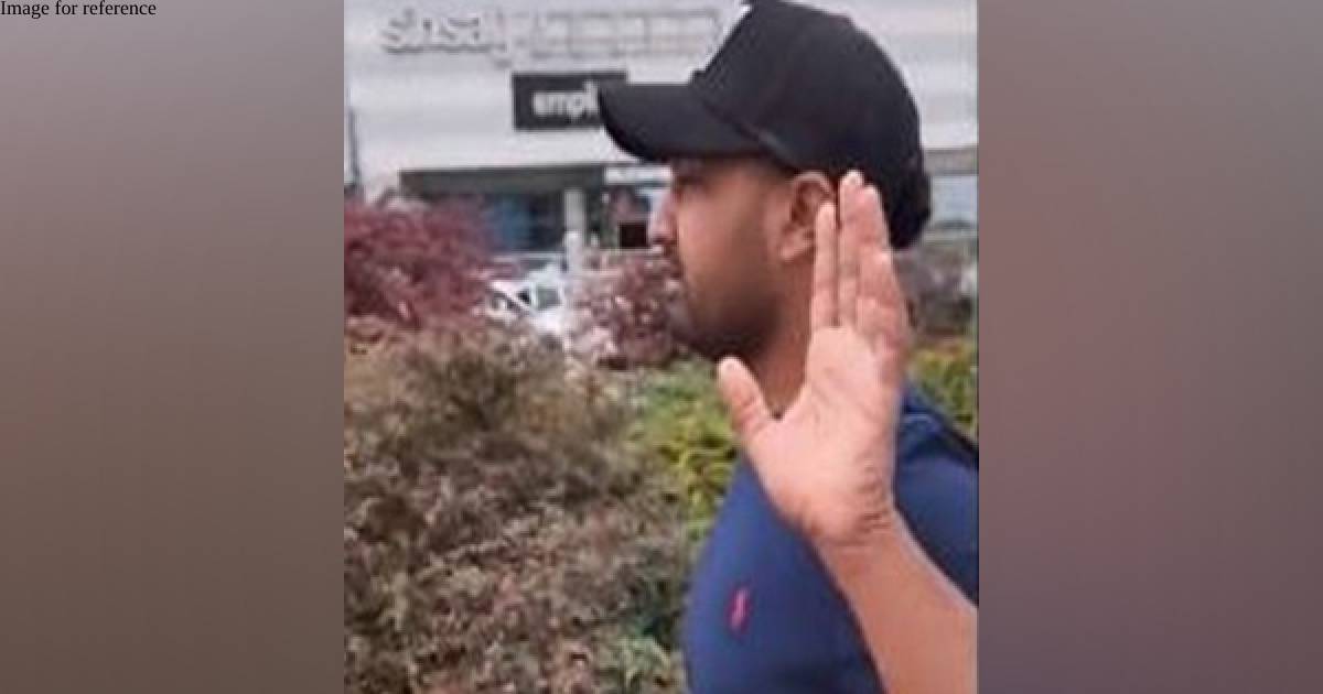 In another racist video, Indian called 'parasite' but this time in Poland